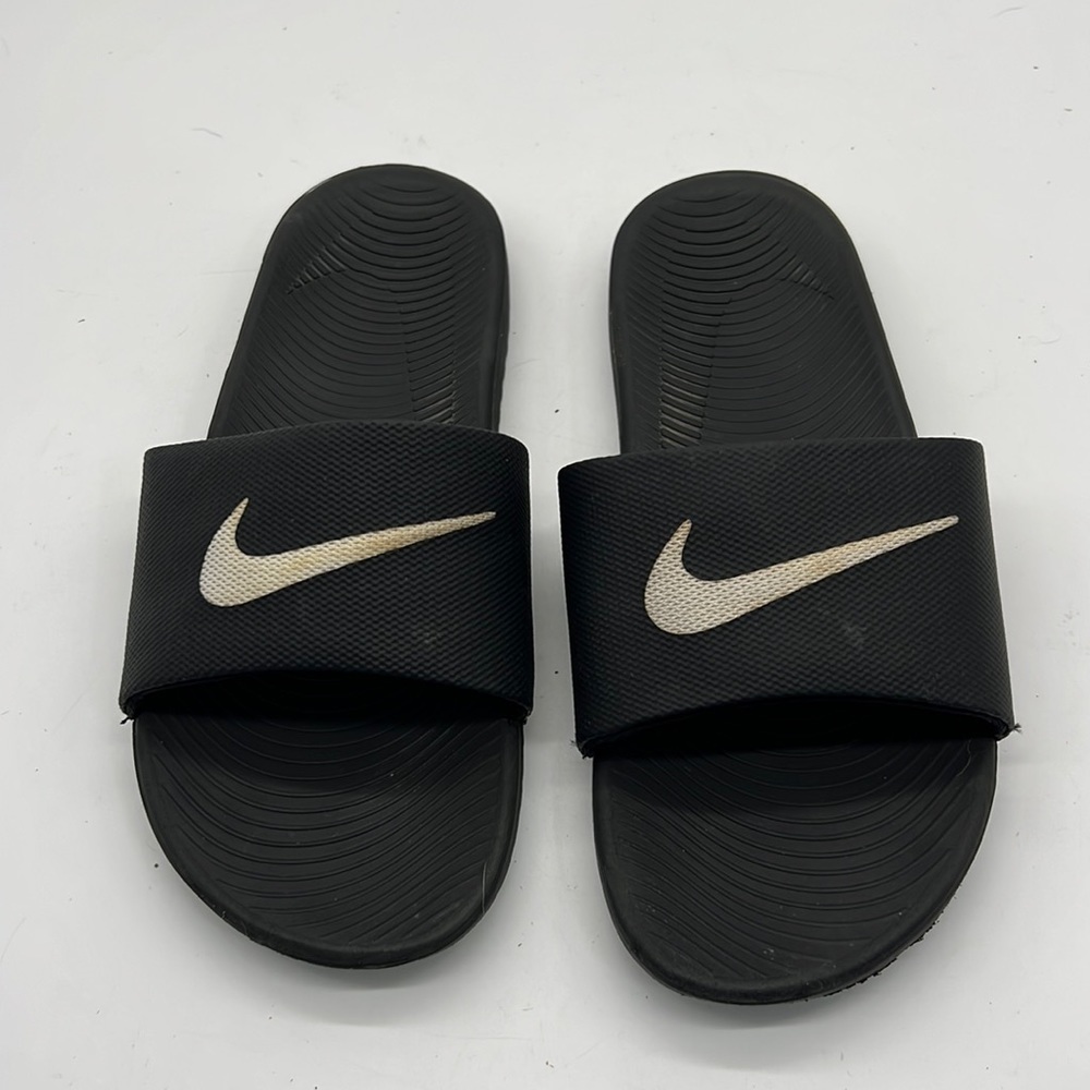 Classic Nike Slides Unisex - see measurement's in pictures